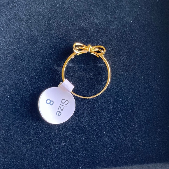 Rachel Zoe NWT Gold Bow ring Size 8 - Picture 4 of 5